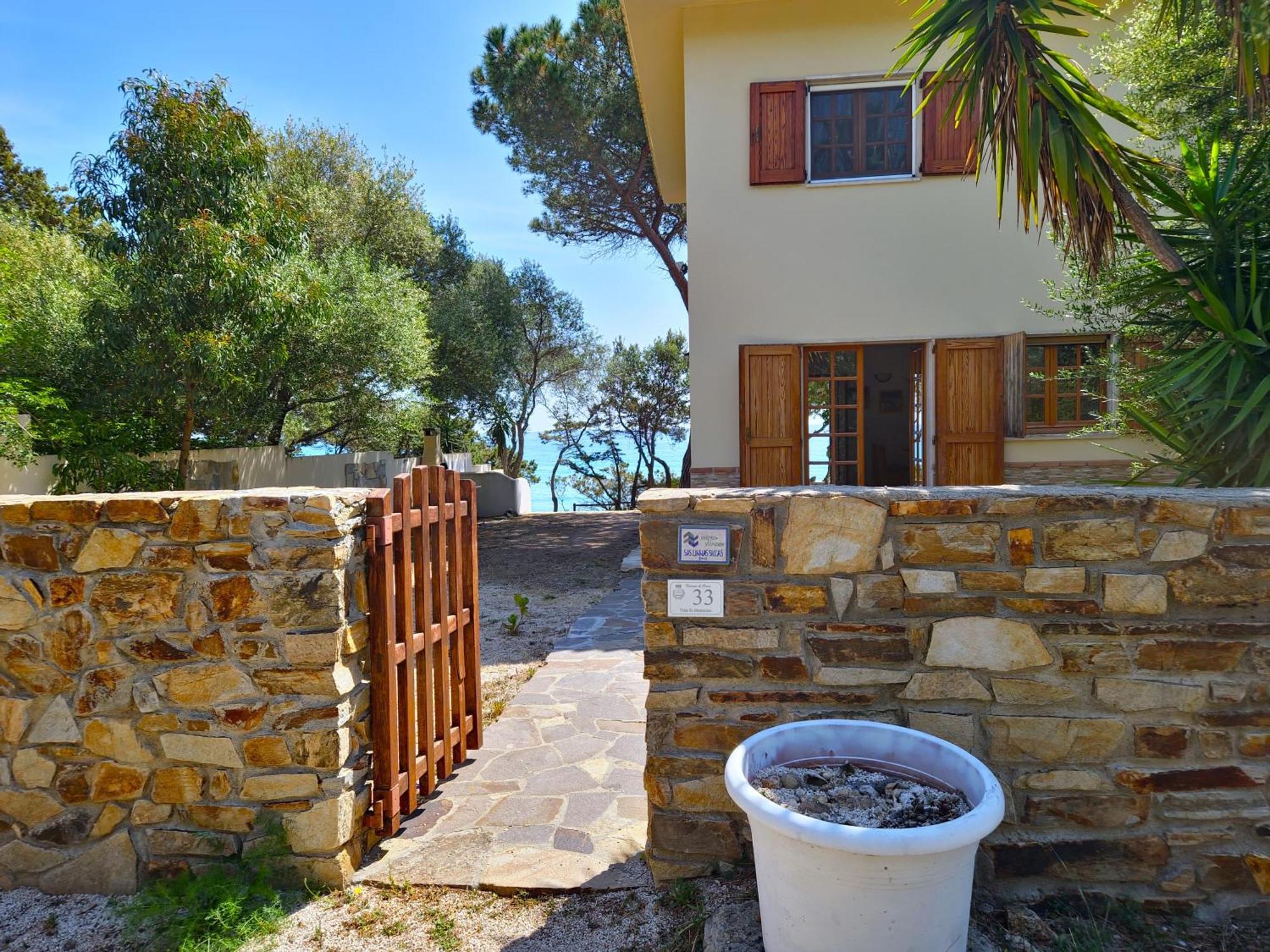 Villa Papiyon - Accesso Privato Alla Spiaggia Cala Liberotto Exteriör bild