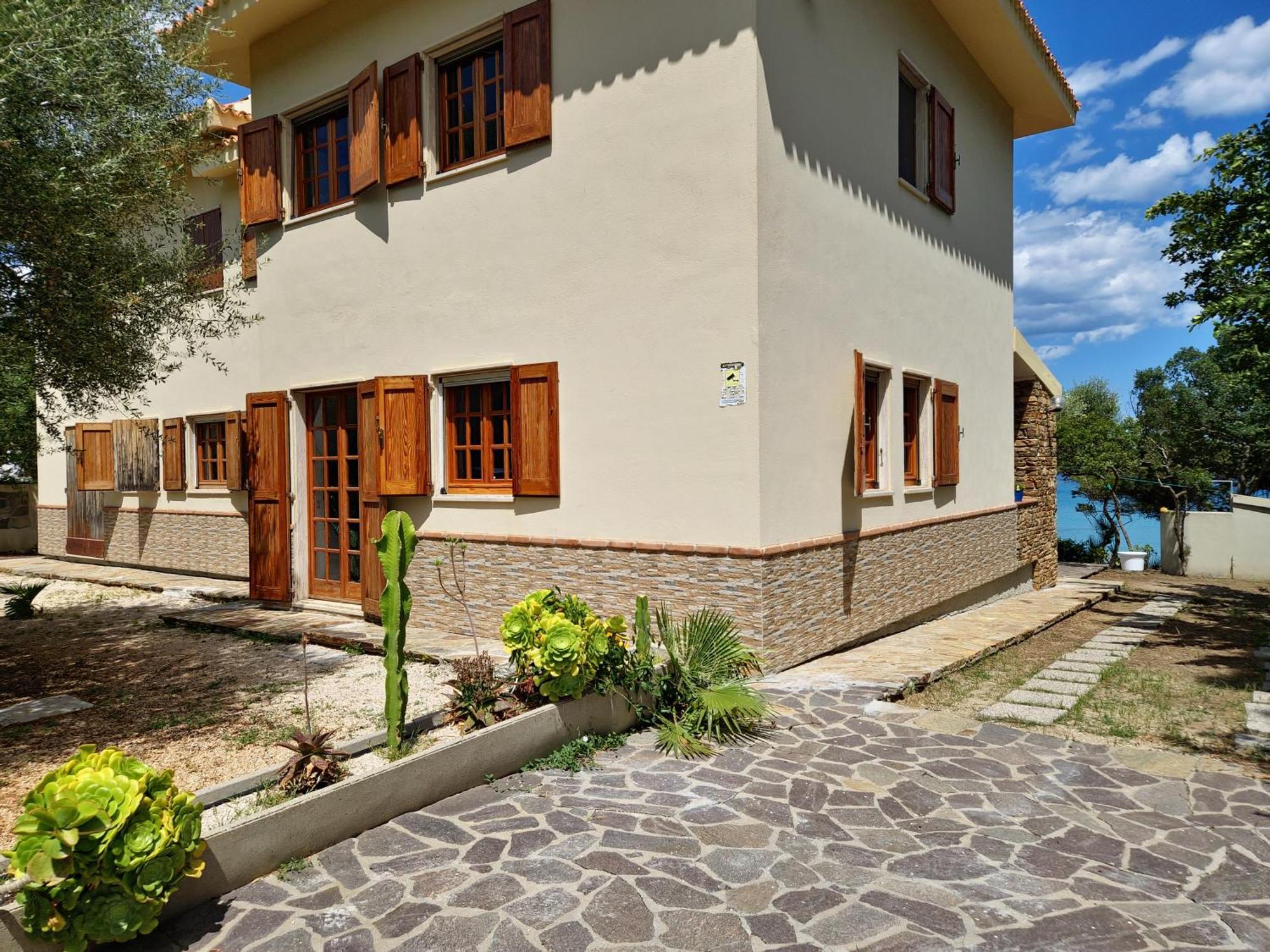 Villa Papiyon - Accesso Privato Alla Spiaggia Cala Liberotto Exteriör bild