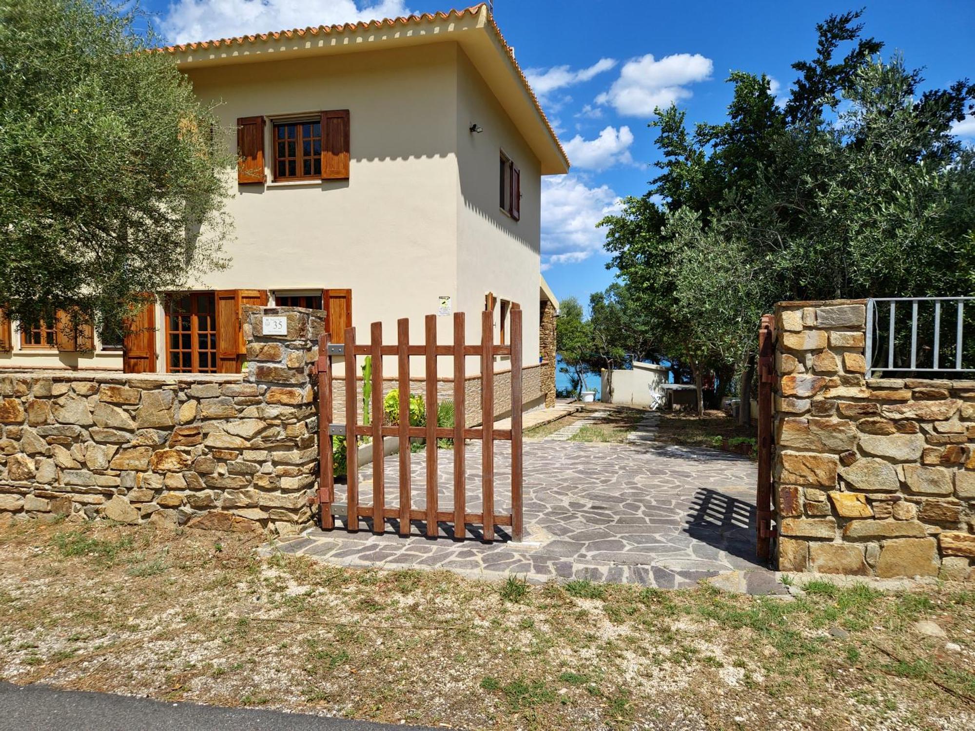 Villa Papiyon - Accesso Privato Alla Spiaggia Cala Liberotto Exteriör bild